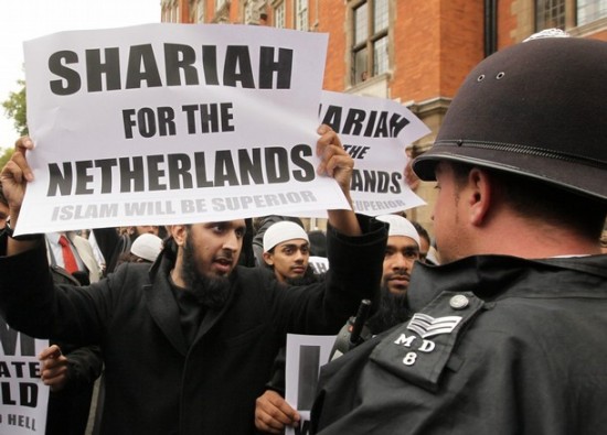 Risultati immagini per nederland sharia